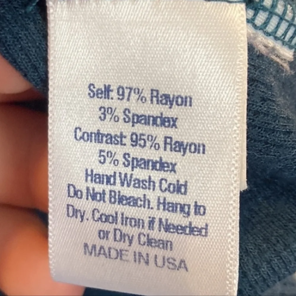 🛍️👗 2 for $25 LAILA JAYDE V-Neck Long Sleeve w/ Button Cuffs teal - Picture 6 of 6